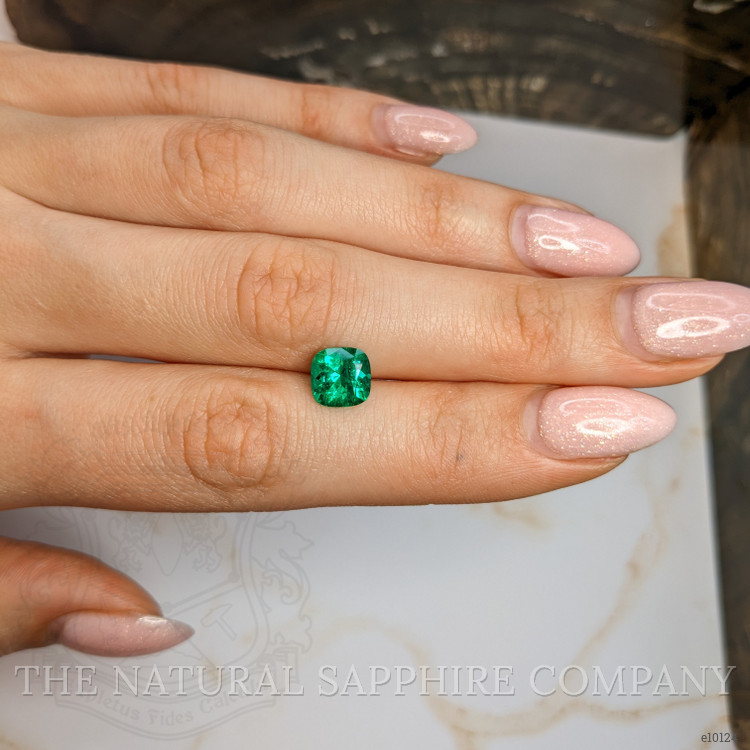 1.72 Ct. Emerald from Colombia - Muzo