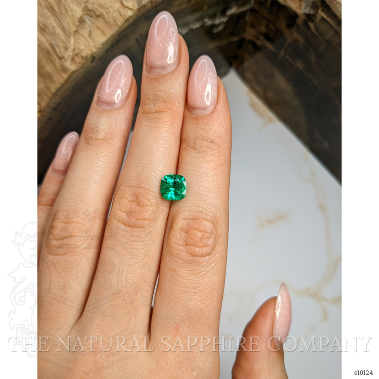 1.72 Ct. Emerald from Colombia - Muzo