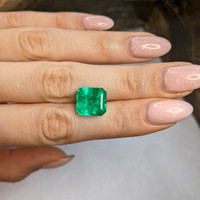 7.43 Ct. Emerald from Colombia Life Style
