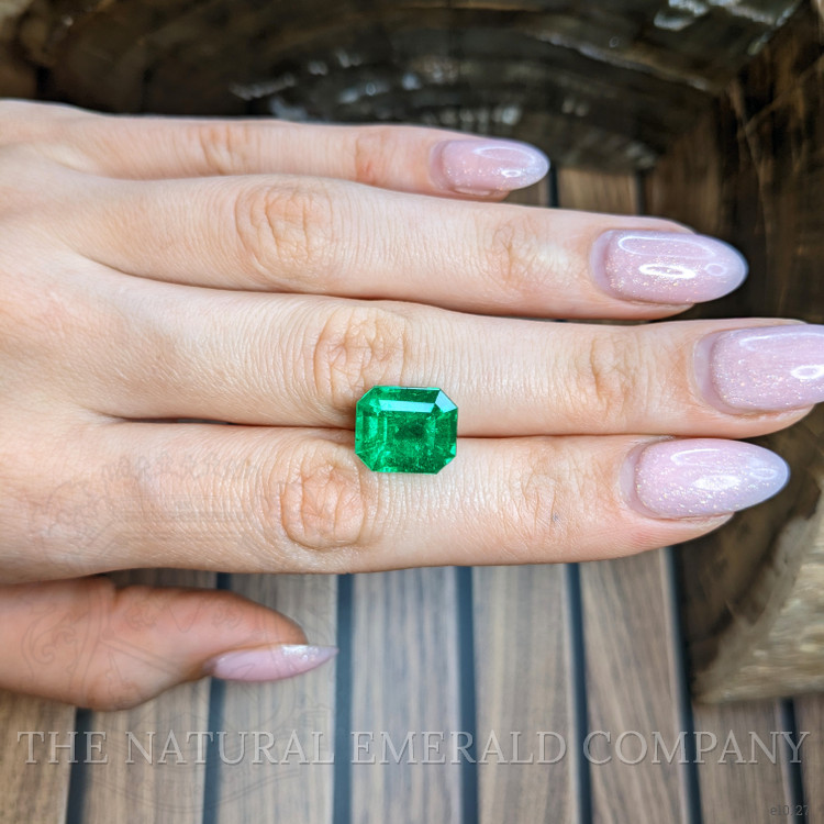 7.91 Ct. Emerald from Colombia - Muzo