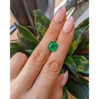 4.11 Ct. Emerald from Colombia Life Style