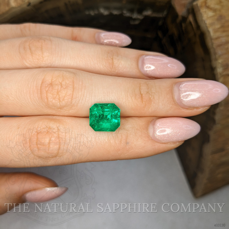 5.42 Ct. Emerald from Colombia - Muzo