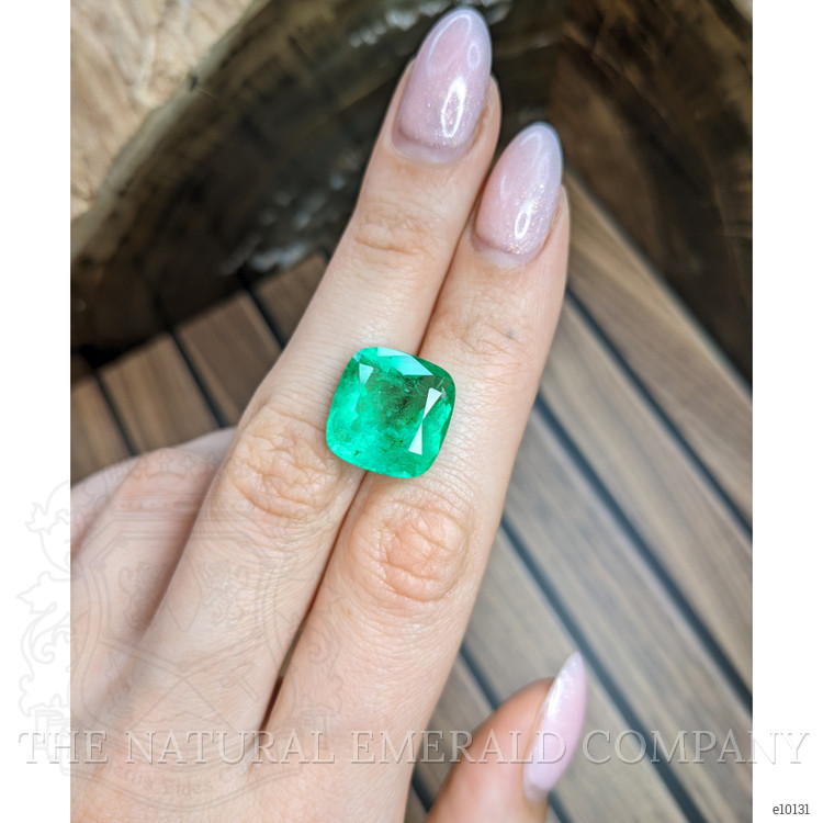 11.57 Ct. Emerald from Colombia