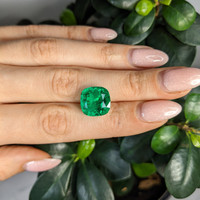 9.37 Ct. Emerald from Colombia Life Style