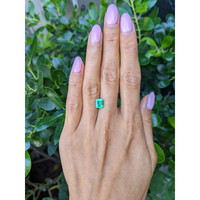 1.34 Ct. Emerald from Colombia Life Style
