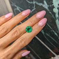 2.88 Ct. Emerald from Zambia Life Style