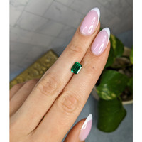 1.24 Ct. Emerald from Colombia Life Style