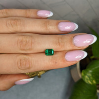 1.24 Ct. Emerald from Colombia Life Style