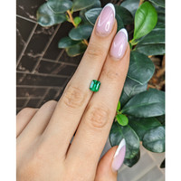 1.14 Ct. Emerald from Colombia Life Style