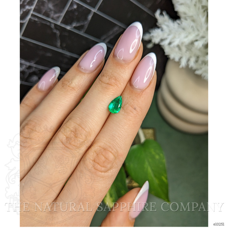 0.98 Ct. Emerald from Colombia