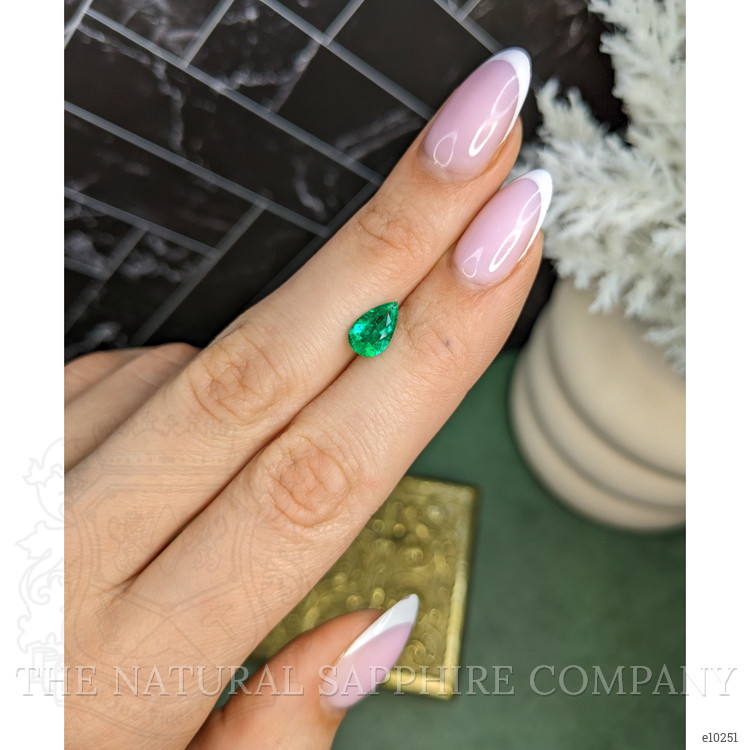 0.98 Ct. Emerald from Colombia