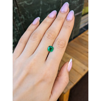 1.75 Ct. Emerald from Colombia Life Style