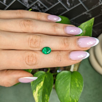 1.75 Ct. Emerald from Colombia Life Style