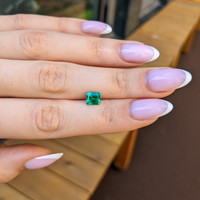 1.46 Ct. Emerald from Colombia Life Style