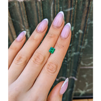 1.46 Ct. Emerald from Colombia Life Style