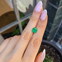 2.50 Ct. Emerald from Colombia Life Style