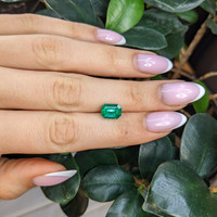2.21 Ct. Emerald from Zambia Life Style