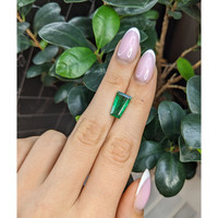 3.35 Ct. Emerald from Colombia Life Style