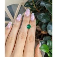 2.01 Ct. Emerald from Colombia Life Style
