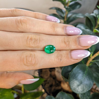 2.75 Ct. Emerald from Colombia Life Style