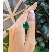6.75 Ct. Emerald from Colombia - Muzo Life Style