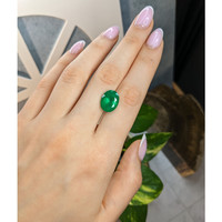 6.40 Ct. Emerald from Colombia - Muzo Life Style