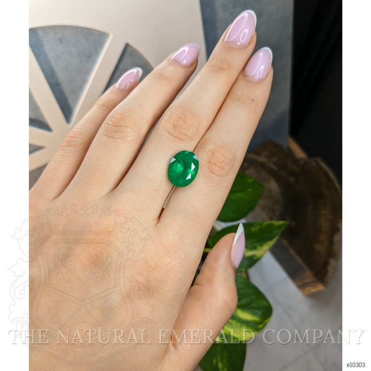 6.40 Ct. Emerald from Colombia - Muzo