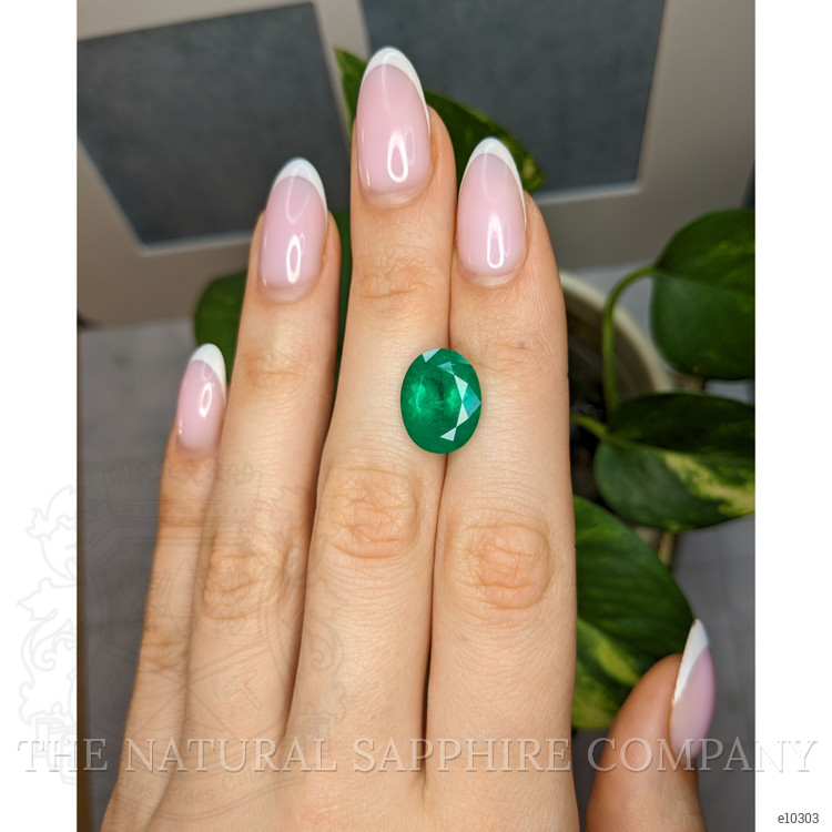 6.40 Ct. Emerald from Colombia - Muzo