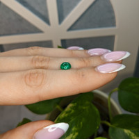 1.61 Ct. Cabochon Emerald from Colombia Life Style