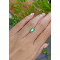 1.15 Ct. Emerald from Russia Life Style