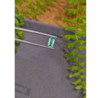 1.72 Ct. Emerald from Russia Life Style