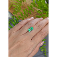2.81 Ct. Emerald from Russia Life Style