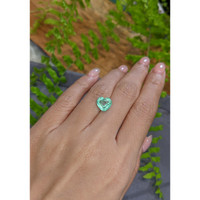 2.40 Ct. Emerald from Russia Life Style