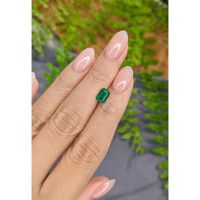 0.91 Ct. Emerald from Zambia Life Style