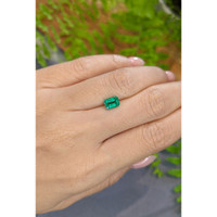 1.05 Ct. Emerald from Zambia Life Style