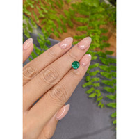 1.09 Ct. Emerald from Zambia Life Style