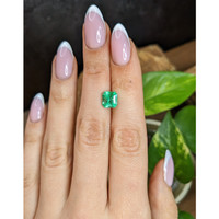 2.13 Ct. Emerald from Colombia Life Style
