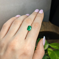 2.12 Ct. Emerald from Zambia Life Style