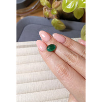 4.08 Ct. Cabochon Emerald from Zambia Life Style