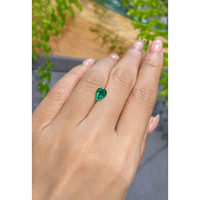 1.04 Ct. Emerald from Zambia Life Style