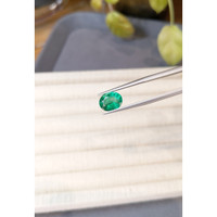 2.38 Ct. Emerald from Zambia Life Style