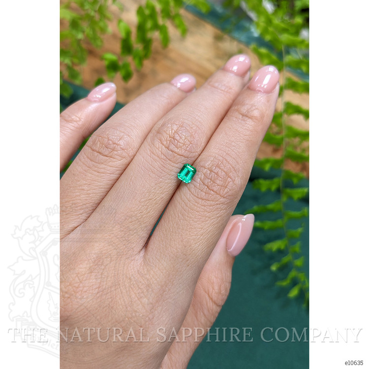 0.44 Ct. Emerald from Colombia