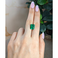 5.78 Ct. Emerald from Colombia Life Style