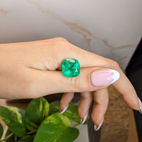 14.49 Ct. Emerald from Colombia Life Style