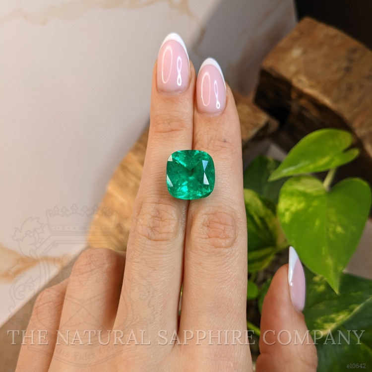 14.49 Ct. Emerald from Colombia