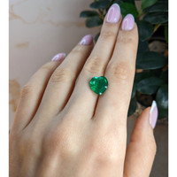 4.80 Ct. Emerald from Zambia Life Style
