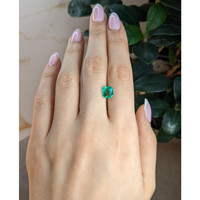 2.30 Ct. Emerald from Colombia Life Style