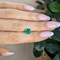 2.30 Ct. Emerald from Colombia Life Style