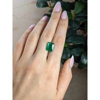 5.43 Ct. Emerald from Zambia Life Style