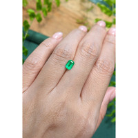 0.55 Ct. Emerald from Afghanistan Life Style